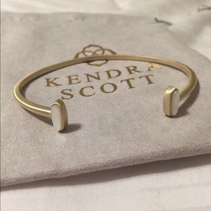 Kendra Scott “mavis” bracelet